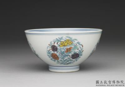 图片[2]-Underglaze blue cup with floral roundels in doucai enameling, Qing dynasty, Yongzheng reign (1723-1735)-China Archive